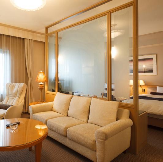 Hotel New Otani Takaoka Buitenkant foto